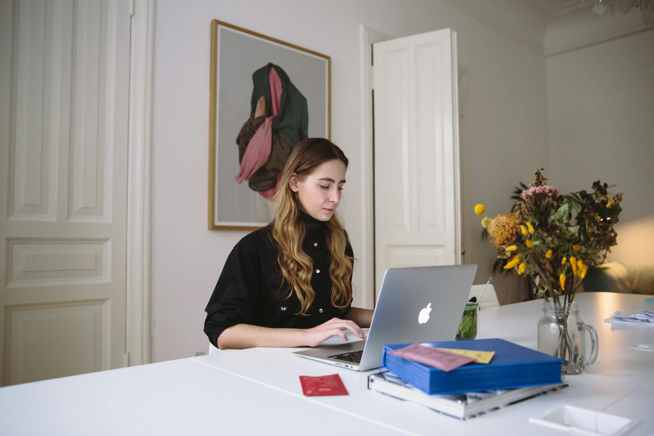 Read more about the article Remote Jobs Hiring Now No Experience Needed 2025