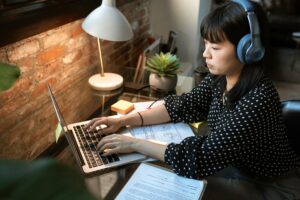 Read more about the article 10 Legit Sites Where You Can Get Paid to Test Websites From Home