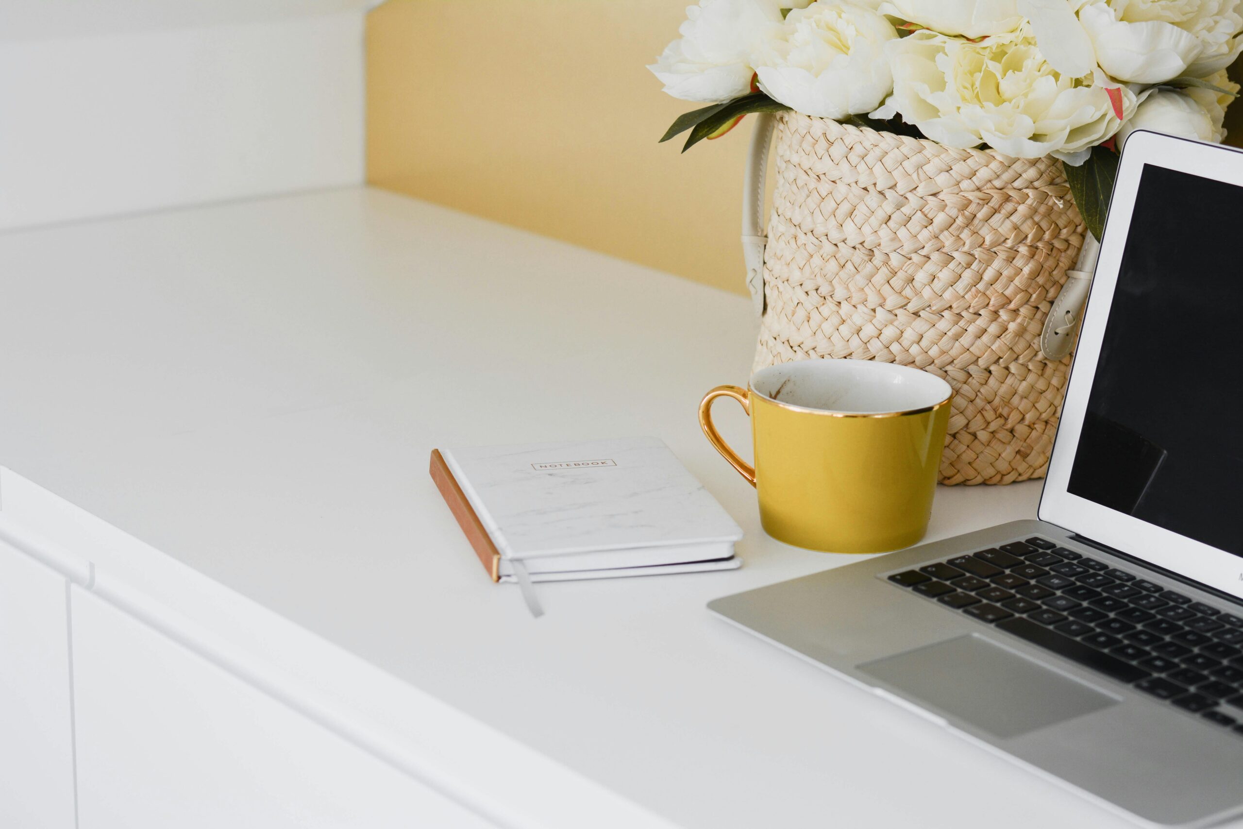 You are currently viewing 5 Best Remote Chat Jobs No (Experience Needed)